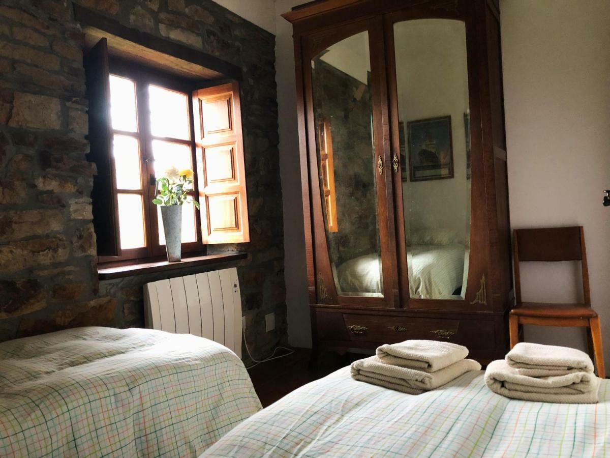 La Casa Del Chileno Guest House Lierganes Ngoại thất bức ảnh